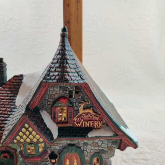 Santa's Workbench Crystal Creek Winery Christmas Village House Victorian Series - Picture 11 of 13